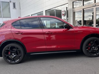 صورة 6 لـ 2023 ALFA Romeo STELVIO