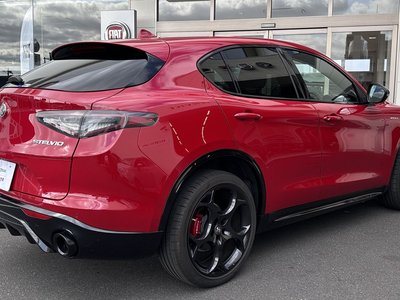 صورة 15 لـ 2023 ALFA Romeo STELVIO