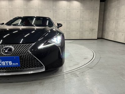 2022 Lexus LC photo 11