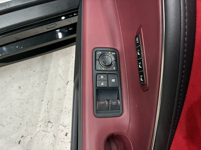 2022 Lexus LC thumbnail 38