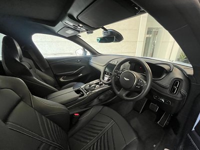 صورة 40 لـ 2024 Aston Martin DBX