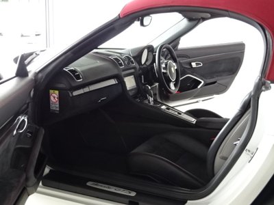 2015 Porsche BOXSTER thumbnail 21