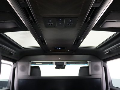 2025 Lexus LM thumbnail 24