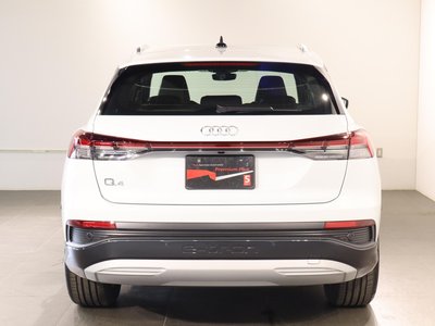 صورة 15 لـ 2026 AUDI Q4 E-TRON