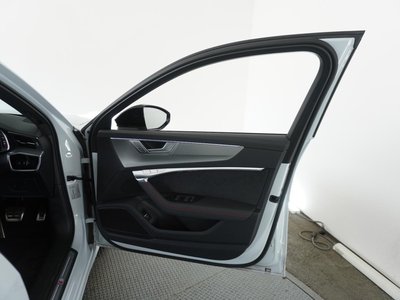 صورة 17 لـ 2024 AUDI A6 AVANT