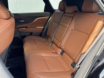 2025 Toyota CROWN ESTATE thumbnail 37