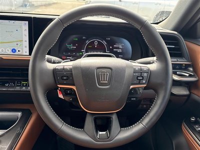 2025 Toyota CROWN ESTATE photo 16