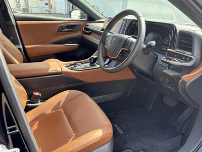 2025 Toyota CROWN ESTATE thumbnail 34