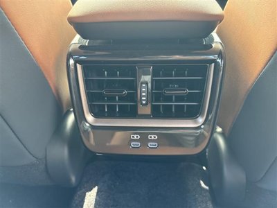 2025 Toyota CROWN ESTATE thumbnail 29