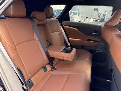 2025 Toyota CROWN ESTATE thumbnail 38