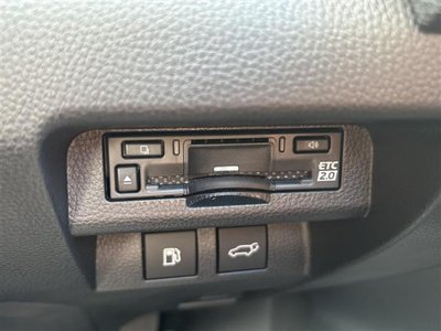 2025 Toyota CROWN ESTATE thumbnail 25
