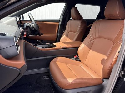 2025 Toyota CROWN ESTATE thumbnail 36
