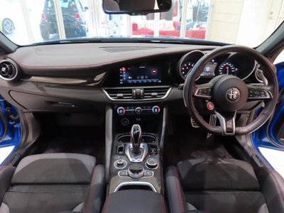 صورة 11 لـ 2021 ALFA Romeo JULIA