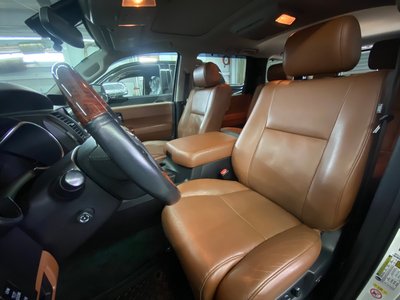صورة 24 لـ 2018 Toyota SEQUOIA