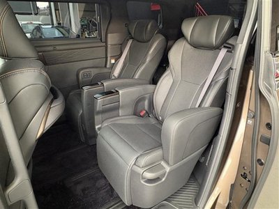 2025 Toyota ALPHARD — фото 44
