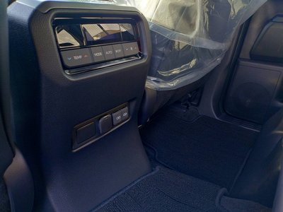 صورة 21 لـ 2024 Toyota LAND CRUISER 250