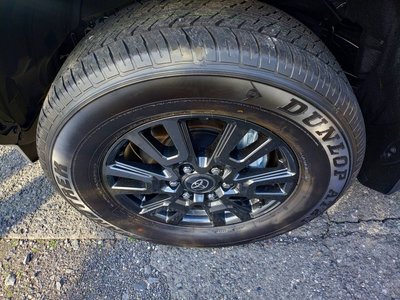 صورة 32 لـ 2024 Toyota LAND CRUISER 250