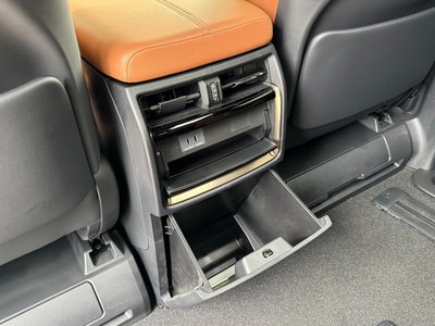 2025 Toyota VELLFIRE 照片 71