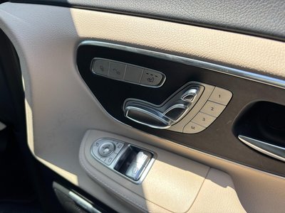 صورة 37 لـ 2017 Mercedes-BENZ V-CLASS
