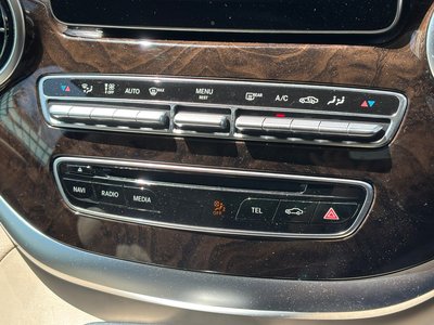 صورة 27 لـ 2017 Mercedes-BENZ V-CLASS