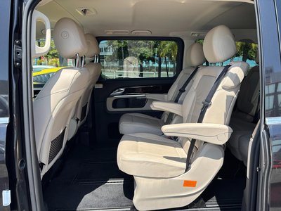 صورة 40 لـ 2017 Mercedes-BENZ V-CLASS