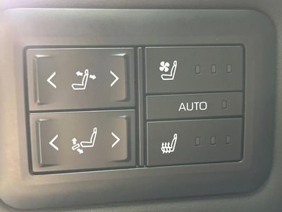 صورة 52 لـ 2023 Toyota ALPHARD