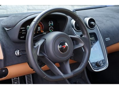2019 Mclaren 570GT — фото 37