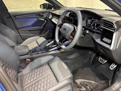 صورة مصغرة 20 لـ 2025 AUDI RS3 SEDAN