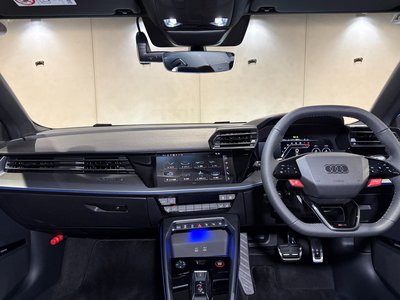 صورة مصغرة 36 لـ 2025 AUDI RS3 SEDAN