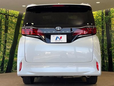 صورة 16 لـ 2025 Toyota ALPHARD