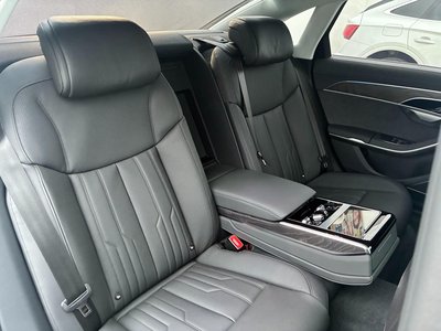 2025 AUDI A8 thumbnail 42