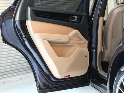 2021 Porsche CAYENNE 照片 64