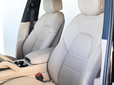 2021 Porsche CAYENNE 照片 17