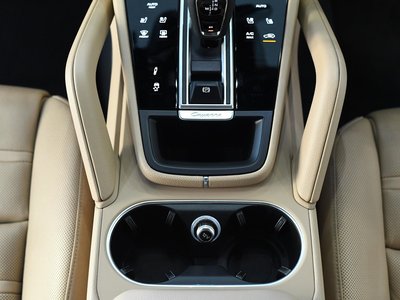 2021 Porsche CAYENNE 照片 61