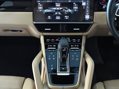 2021 Porsche CAYENNE 照片 60