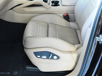 2021 Porsche CAYENNE 照片 20