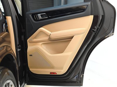 2021 Porsche CAYENNE 照片 65