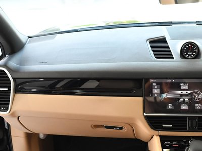 2021 Porsche CAYENNE 照片 57