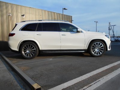 2025 Mercedes-BENZ GLS photo 7