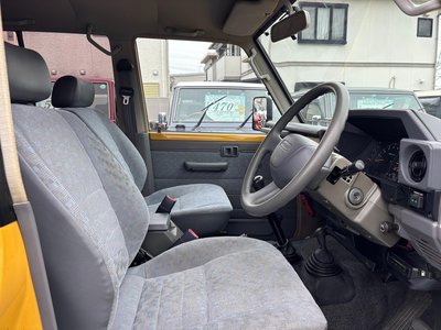 2001 Toyota LAND CRUISER 70 thumbnail 38