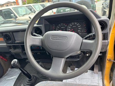 2001 Toyota LAND CRUISER 70 thumbnail 22