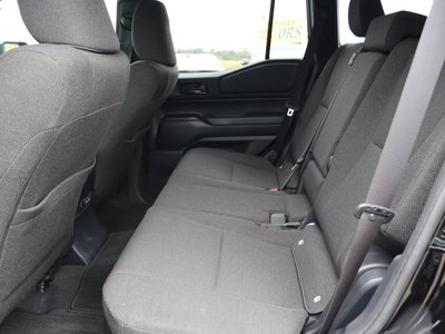 صورة 15 لـ 2025 Toyota LAND CRUISER 250