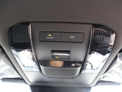 صورة 42 لـ 2025 Toyota LAND CRUISER 250