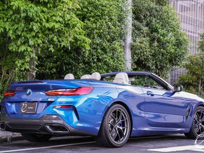 2019 BMW 8 SERIES CABRIOLET photo 2