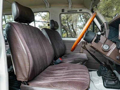 صورة 11 لـ 1996 Toyota LAND CRUISER 70