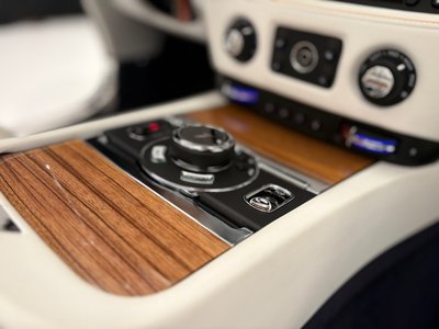 2016 ROLLS-ROYCE DAWN 照片 32
