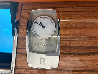 2016 ROLLS-ROYCE DAWN 照片 30