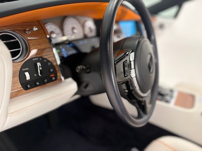 2016 ROLLS-ROYCE DAWN 照片 38