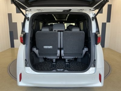 صورة 22 لـ 2024 Toyota ALPHARD