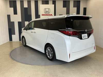 صورة 29 لـ 2024 Toyota ALPHARD